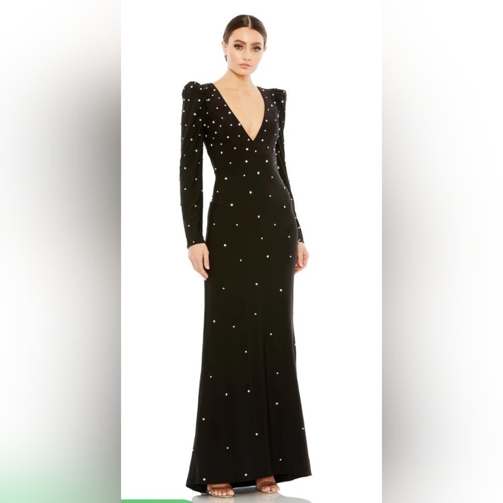 Mac Duggal 55797 Beaded Stone Evening Gown SIZE 8 Black  V-neck Long Sleeve NWT